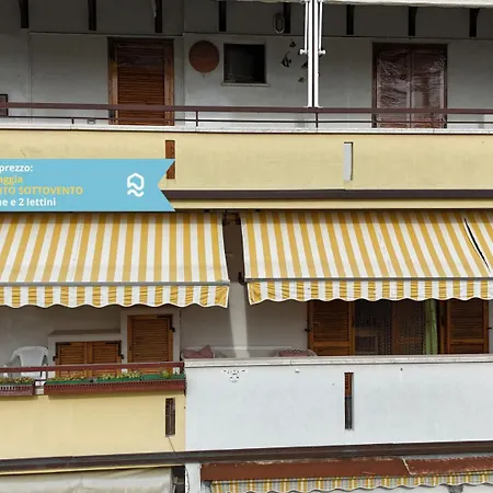 M383 - Marcelli, Comodo Trilocale A 200mt Dal Mare *