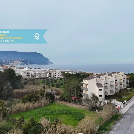 Apartment M383 - Marcelli, Comodo Trilocale A 200mt Dal Mare